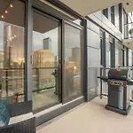 Stylish Condo With Exclusive Rooftop Pool